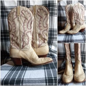 2/18.00-VTG Leather boots below knee 2" heel